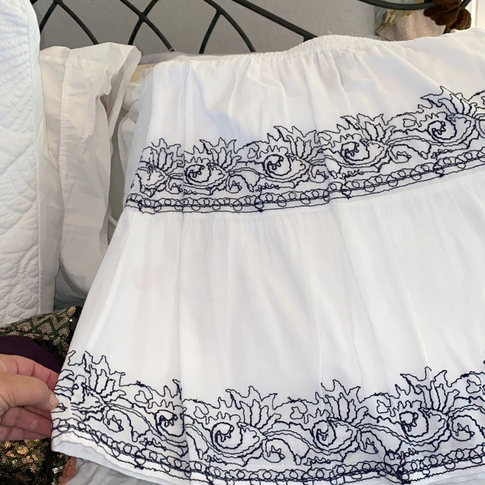 Lord and Taylor cotton, lined white skirt with black embroidery floral